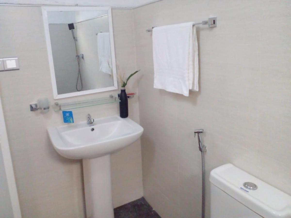 Homestay The Tourist Balcony Negombo